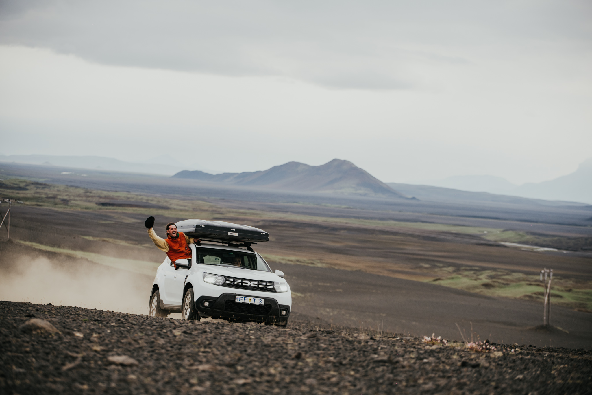 4x4 dans un paysage islandais